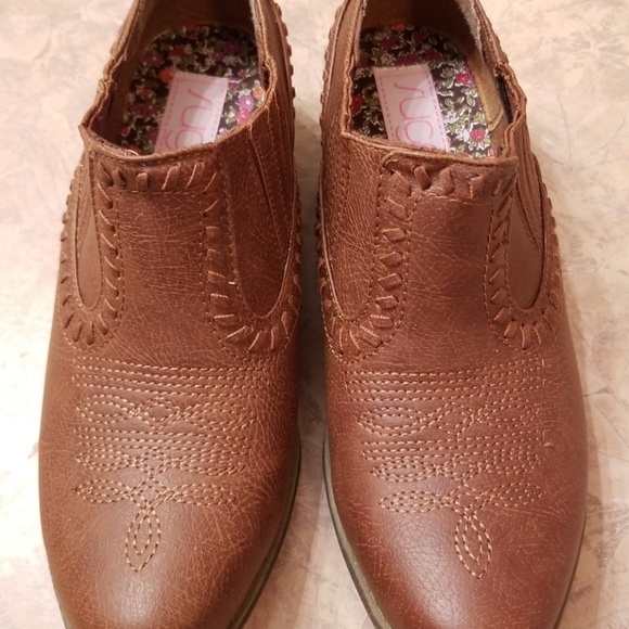 slip on western shoes